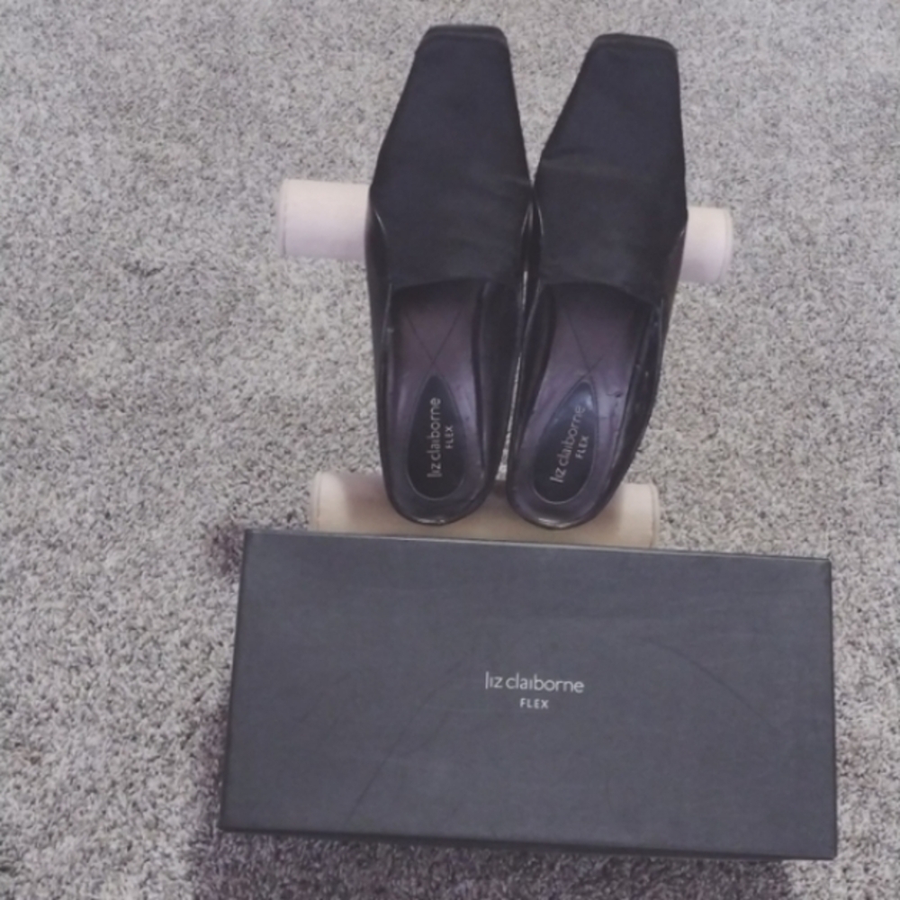 LIZ CLAIBORNE BLACK FABRIC/LEATHER FLEX MID-HEEL SQUARE TOE SIZE 8M MULES/SHOES